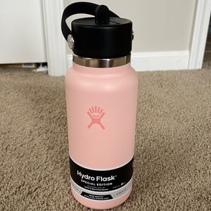 Hydro Flask 32oz Wide Mouth Bottle in Dogwood